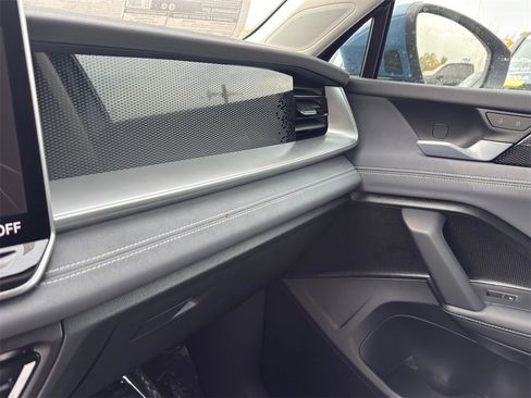 New 2026 Volkswagen Tiguan SE image 20