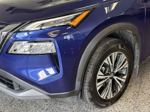 Used 2021 Nissan Rogue SV w/ Premium Package AWD/4WD image 9