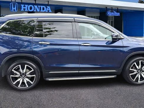 Used 2022 Honda Pilot Touring image 9