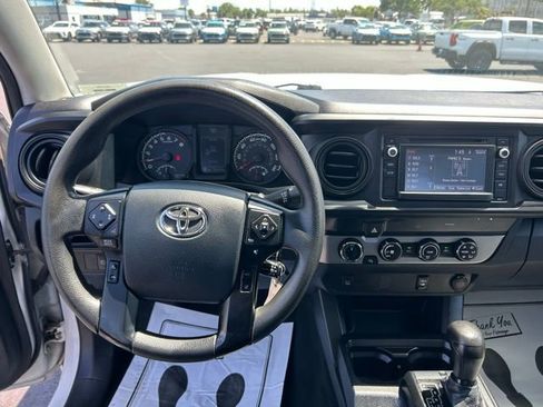 Used 2019 Toyota Tacoma SR image 17