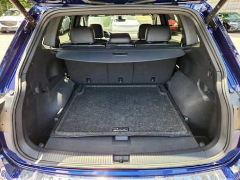 Used 2024 Volkswagen Tiguan SEL R-Line AWD/4WD image 20