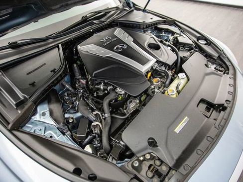 Used 2017 INFINITI Q60 Red Sport 400 image 43