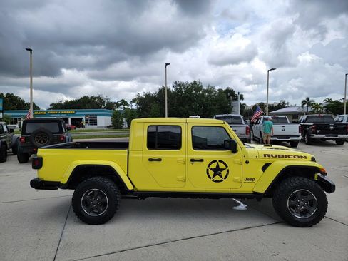 Used 2023 Jeep Gladiator Rubicon w/ Trailer Tow Package AWD/4WD image 6