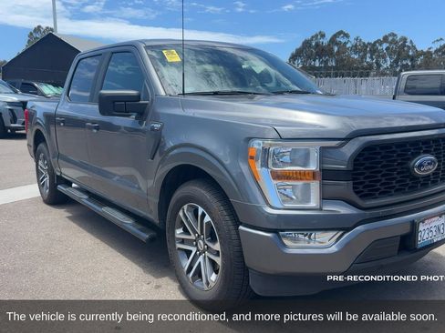 Used 2022 Ford F150 XL w/ STX Appearance Package RWD image 3