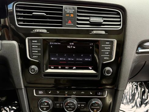 Used 2015 Volkswagen Golf TDI SEL FWD image 27