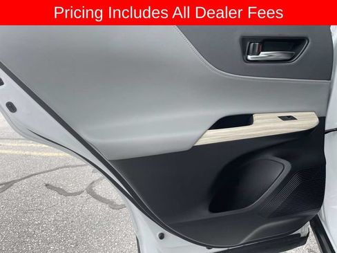 Used 2023 Toyota Venza Limited AWD/4WD image 15