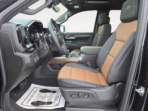 New 2026 Chevrolet Silverado 1500 High Country w/ Technology Package image 2