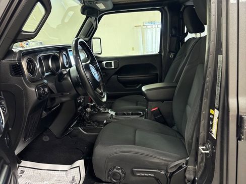 Used 2020 Jeep Wrangler Unlimited Sport w/ Technology Group image 9