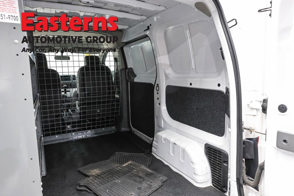 Used 2020 Nissan NV200 SV w/ Back Door Glass Package FWD image 25