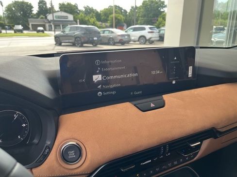 Certified 2025 MAZDA CX-70 3.3 Turbo S w/ Premium Plus image 32