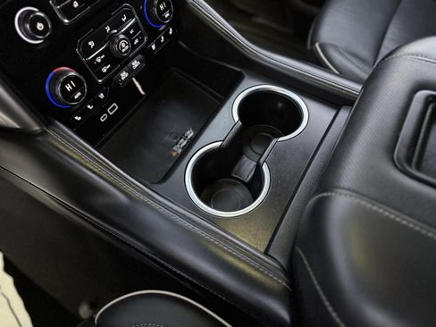 Used 2022 Chevrolet Suburban Premier w/ Premium Package image 51