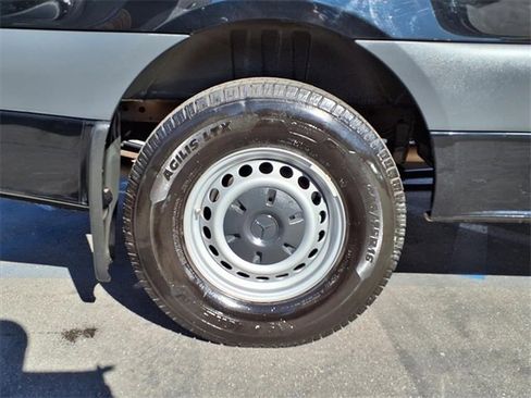 Used 2024 Mercedes-Benz Sprinter 2500 image 18