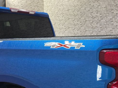 Used 2022 Chevrolet Silverado 1500 Custom image 5