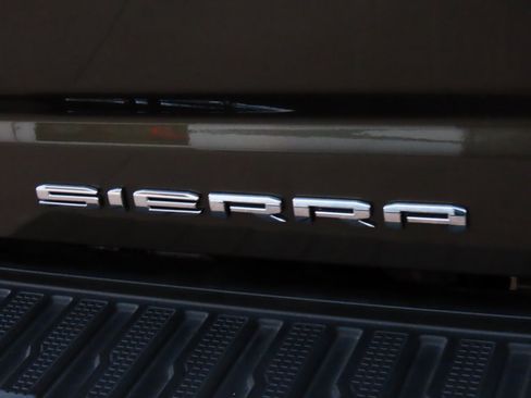 Used 2022 GMC Sierra 2500 Denali w/ Denali Ultimate Package image 19