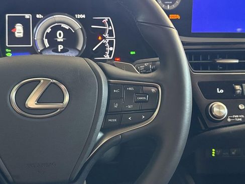 Certified 2025 Lexus ES 300h w/ Premium Package FWD image 16