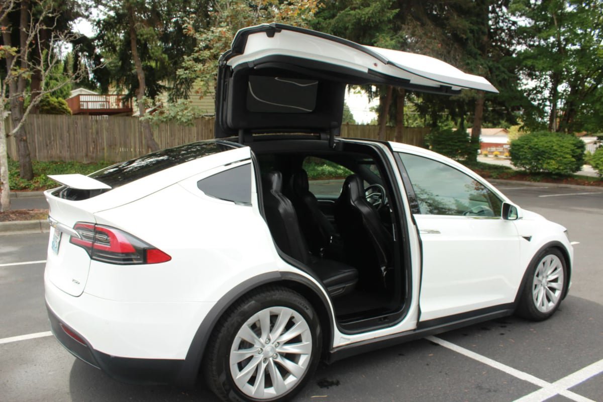 Used 2017 Tesla Model X 90D AWD/4WD image 30