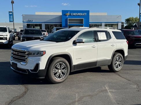 Certified 2023 GMC Acadia SLT FWD image 1