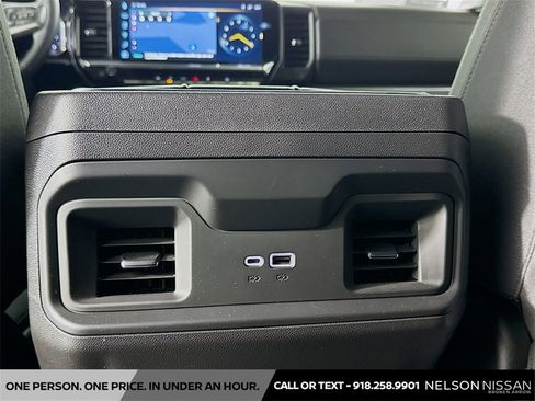 Used 2024 Chevrolet Silverado 1500 LT Trail Boss w/ Protection Package image 25