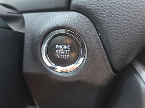 Used 2025 Toyota RAV4 XLE FWD image 22