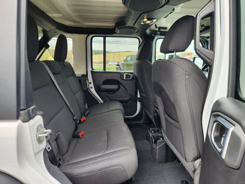 Used 2022 Jeep Wrangler Unlimited Sport AWD/4WD image 46