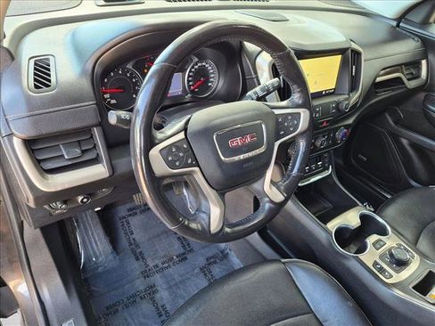 Used 2019 GMC Terrain Denali w/ GMC Pro Grade Package AWD/4WD image 10