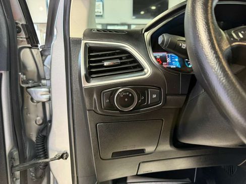Used 2024 Ford Edge SE AWD/4WD image 19