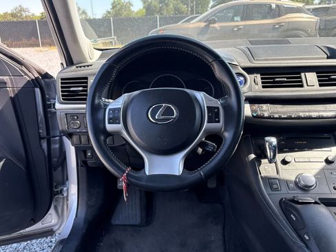 Used 2012 Lexus CT 200h Premium w/ Premium Audio Pkg FWD image 16