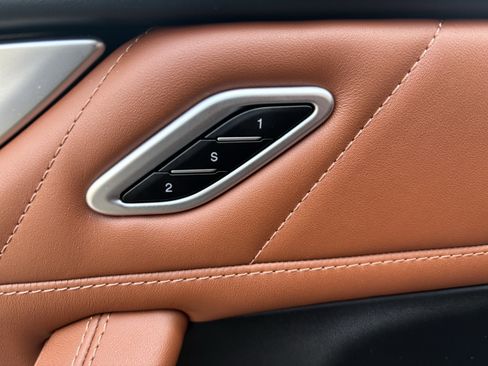 Used 2019 Maserati Levante GranLusso image 24