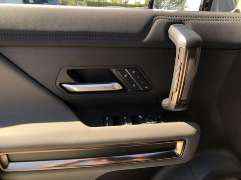 New 2025 GMC Hummer EV 3X w/ Extreme Off-Road Package image 21