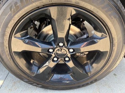 Certified 2025 Jeep Grand Cherokee Altitude AWD/4WD image 10