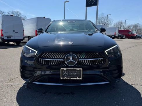 Used 2021 Mercedes-Benz E 350 4MATIC Sedan image 2