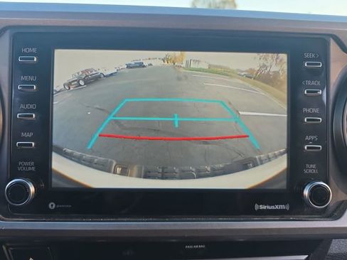 Used 2020 Toyota Tacoma SR5 image 22