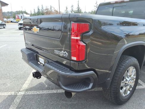 Certified 2026 Chevrolet Silverado 2500 High Country w/ High Country Premium Package image 16