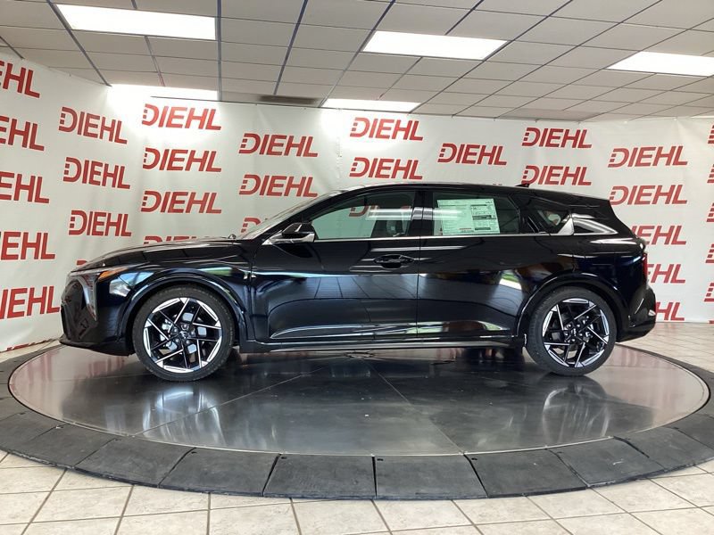New 2026 Kia K4 GT-Line w/ GT-Line Premium Package FWD image 4