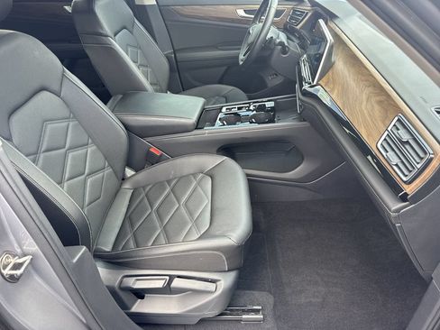 Used 2025 Volkswagen Atlas SE w/ Panoramic Sunroof Package FWD image 13