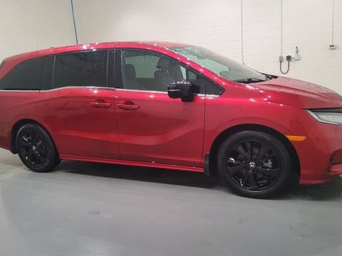 Used 2024 Honda Odyssey Sport image 8