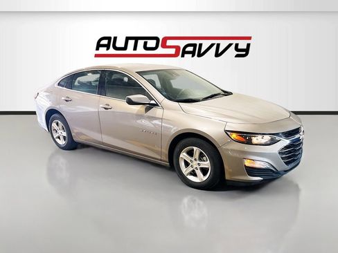 Used 2024 Chevrolet Malibu LS image 1