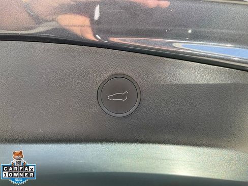 Used 2023 Tesla Model 3 Standard Range image 10