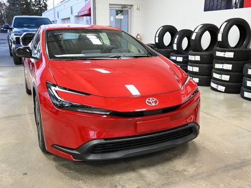 New 2026 Toyota Prius LE image 3