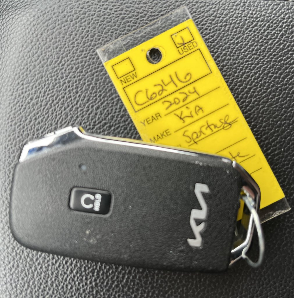 Used 2024 Kia Sportage EX FWD image 22