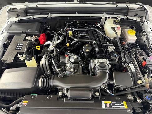 Used 2023 Jeep Wrangler Sport AWD/4WD image 28