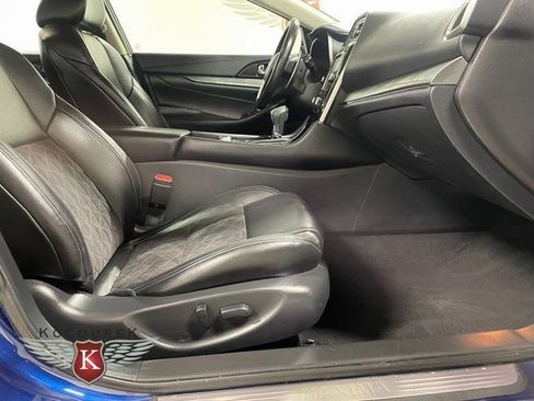 Used 2017 Nissan Maxima SR image 23