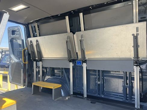 Used 2019 Mercedes-Benz Sprinter 144 image 12