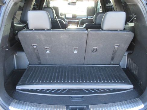 Used 2023 Kia Telluride SX X-Line image 12