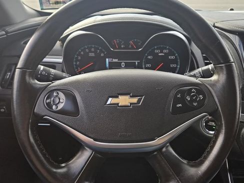 Used 2019 Chevrolet Impala LT FWD image 10