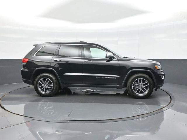Used 2017 Jeep Grand Cherokee Limited AWD/4WD image 8