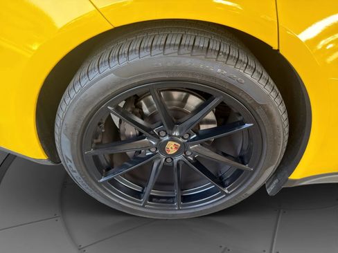 Used 2018 Porsche Panamera 4 image 24