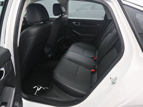 Used 2023 Honda Civic Touring image 17