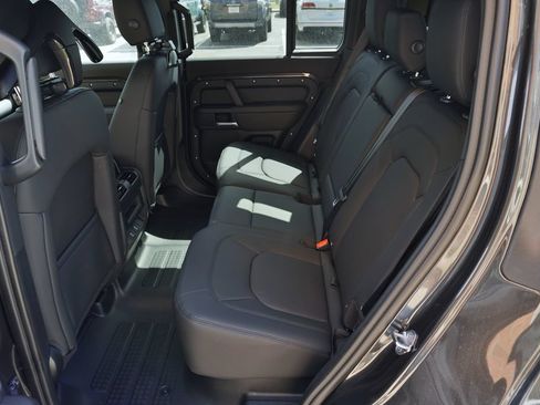Used 2026 Land Rover Defender 110 S AWD/4WD image 29