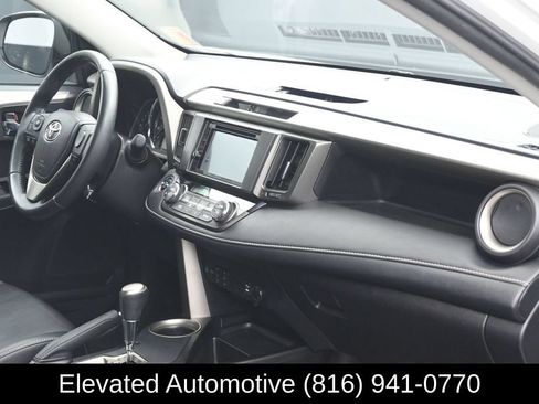 Used 2014 Toyota RAV4 Limited AWD/4WD image 6